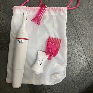 Veet face razor